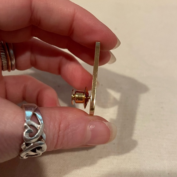 Gucci x Adidas Limited Edition Enamel Pin - Picture 7 of 10